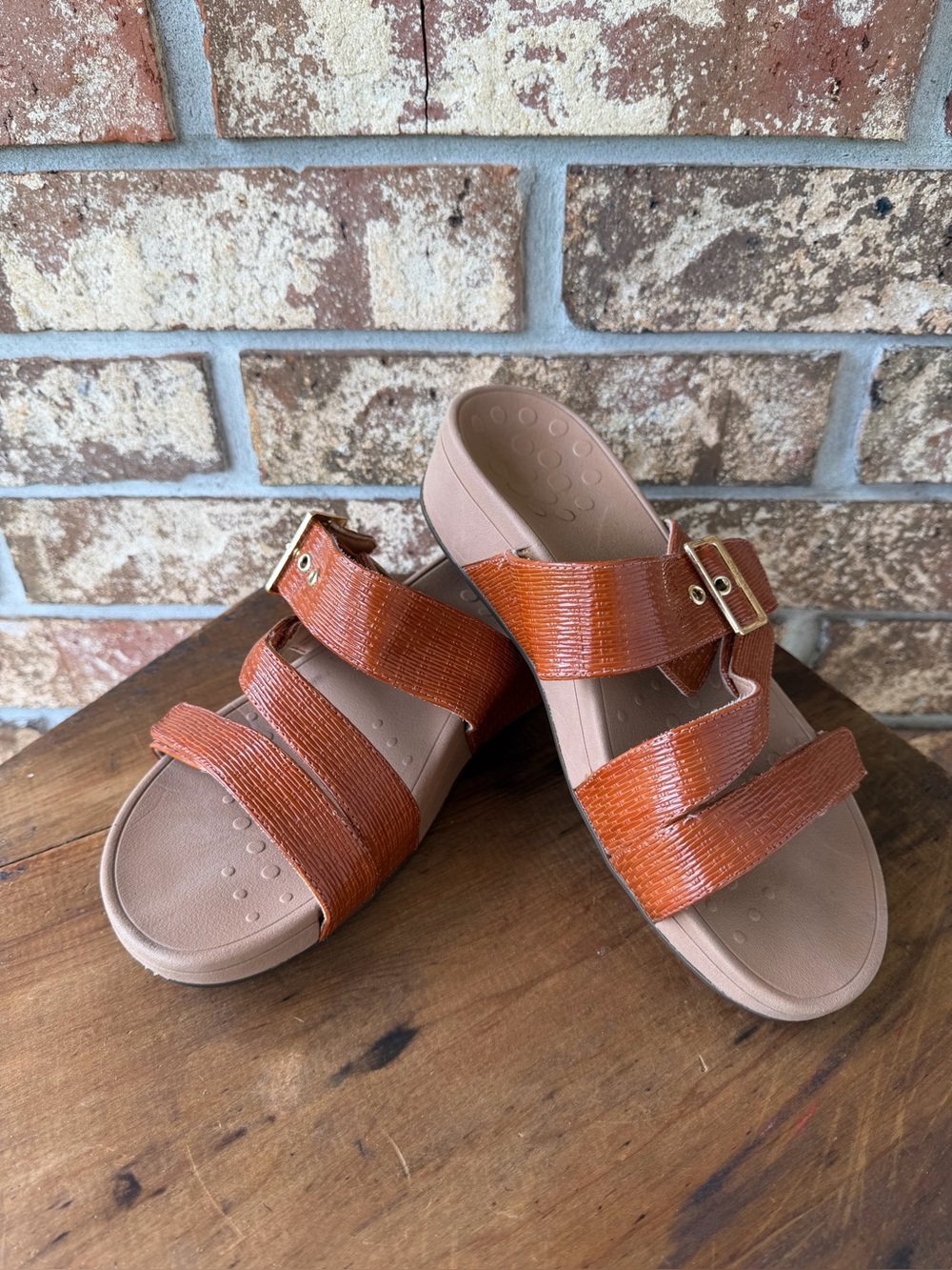 Vionic Pacific Rio Platform Slide Sandals Women’s Size 9 Excellent!